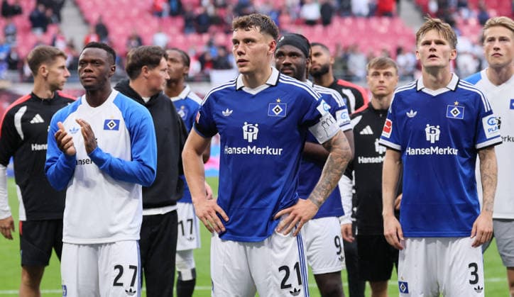 RB Leipzig vs. Hamburger SV, Bundesliga, Leipzig, September 13, 2026, Red Bull Arena, Soccer, Bundesliga 1, Matchday 3, RB Leipzig vs. Hamburger SV 5–0 (2–0), Pictured: Disappointment among the Hamburg players after the game—Patson Daka (27), HSV, Nicolai Remberg, 21, HSV, David Müller-Wolfe, 3, HSV, For editorial use only. DFL and DFB regulations prohibit any use of photographs as image sequences and or quasi-video,
