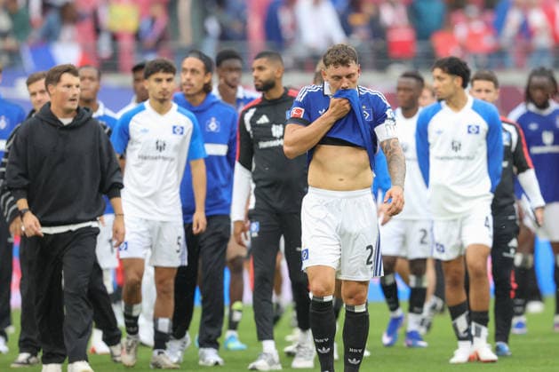 September 13, 2026, xtgx, Soccer, Bundesliga 1, RB Leipzig vs. Hamburger SV, from left: Nicolai Remberg (Hamburg), 21 disappointed, looks disappointed, dejected, disappointed DFL DFB REGULATIONS PROHIBIT ANY USE OF PHOTOGRAPHS as IMAGE SEQUENCES and or QUASI-VIDEO Leipzig