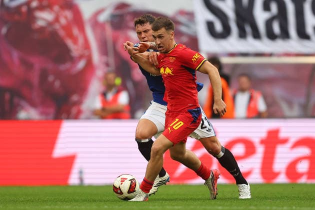 RB Leipzig vs. Hamburger SV, Bundesliga, Leipzig, September 13, 2026, Red Bull Arena, Soccer, Men s, 2026–2027 Season, Bundesliga 1, Matchday 3, RB Leipzig vs. Hamburger SV, Pictured from left: Nicolai Remberg (21), HSV, and Brajan Gruda (10), RB Leipzig,