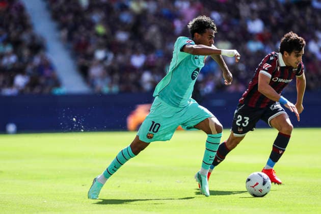 September 13, 2026, Valencia, Valencia, SPAIN: Lamine Yamal of FC Barcelona, Barca in action during the Spanish league, LaLiga EA Sports, football match played between Levante UD and FC Barcelona at Ciutat de Valencia stadium on September 13, 2026, in Valencia, Spain. Levante UD V FC Barcelona - LaLiga EA Sports - ZUMAa181 20260913_zaa_a181_149 Copyright: xIvanxTerronx