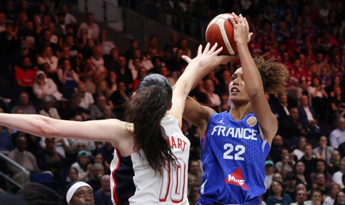 Breanna Stewart, Marieme Badiane, on the ball, one-on-one, game play, action, sports, basketball, FIBA World Cup, Women s World Championship, World Cup Final, 2026–2027 season, September 13, 2026, France vs. USA