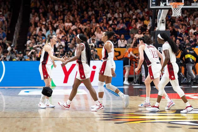 Paige Bueckers (USA, 04) celebrates with Jackie Young (USA, 13), Napheesa Collier (USA, 11), Breanna Stewart (USA, 10), and Kahleah Copper (USA, 07, GER, USA vs. France, basketball, 2026 FIBA Women’s World Cup, Final, September 13, 2026 GER, USA vs. France, basketball, 2026 FIBA Women’s World Cup, Final, September 13, 2026 Berlin Copyright: xEibner-Pressefoto MaxxVincenx EP_MVN