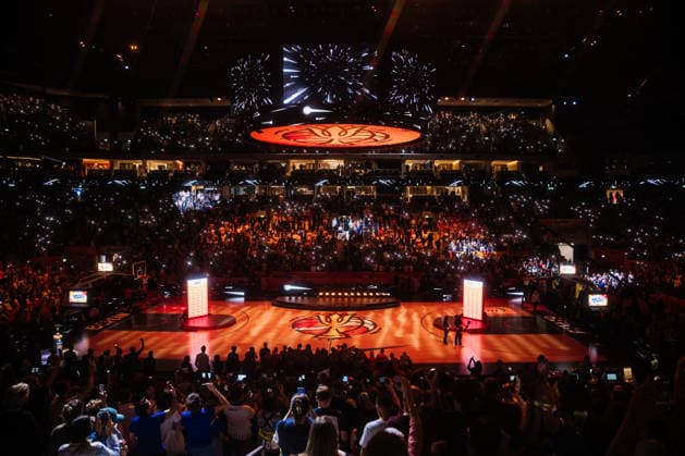 FIBA Women’s Basketball World Cup 2026: USA vs. France, September 13, 2026—The USA is the world champion. Before the award ceremony, the atmosphere is lit up by cell phone lights with a star filter. Basketball, FIBA Women’s Basketball World Cup 2026, Final Round, Final, USA vs. France on September 13, 2026, at the Uber Arena, Berlin Copyright: xBEAUTIFULxSPORTS Tonhäuserx