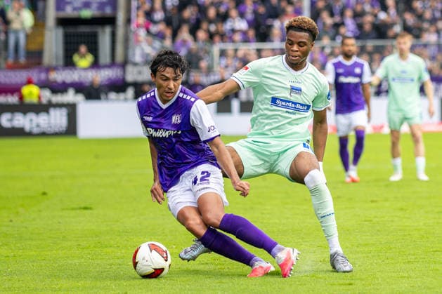 L R Jonathan Gomez (VfL Osnabrück), 42, in a tackle with Farid Alfa Ruprecht (Hertha BSC), 20, GER, VfL Osnabrück vs. Hertha BSC, Soccer, 2. Bundesliga, Matchday 5, 2026–2027 season, September 13, 2026 DFL regulations prohibit any use of photographs as image sequences and or quasi-video GER, VfL Osnabrück vs. Hertha BSC, soccer, 2. Bundesliga, Matchday 5, 2026–2027 season, September 13, 2026, Osnabrück Copyright: xEibner-Pressefoto JanxRollingerx EP_JSK
