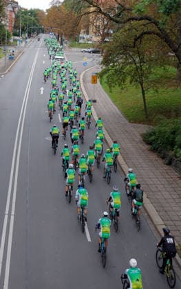 Peace and Ride 2026 The European Peace Ride stands for sports, history, and European friendship—a shared ride for peace, not a race. September 13, 2026, Chemnitz, Reichsstraße, around 4:15 p.m., the final 2 km of this year’s ride. The route begins in Zittau in 2026, passes through Liberec and Dresden, and ends in Chemnitz. Over a distance of approximately 500 kilometers, the 200 participants will travel through Germany, Poland, and the Czech Republic. Along the way, they’ll climb 6,000 meters at an average speed of 28 km h. In addition to challenging climbs, the route also offers varied landscapes and historic sites. Chemnitz, Saxony, Germany