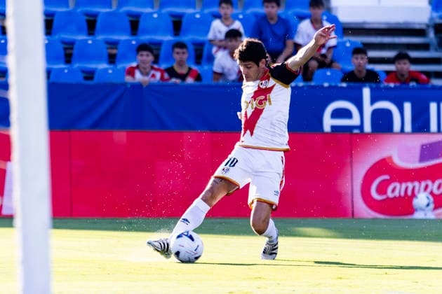 Rayo Vallecano vs. Espanyol, La Liga EA Sports 2026, September 15, 2026, Estadio Butarque, Leganés, Madrid, Spain Sergio Camello of Rayo Vallecano during the La Liga EA Sports match between Rayo Vallecano and Espanyol at Estadio Butarque on September 15, 2026, in Leganés, Madrid, Spain Leganés Estadio Butarque Madrid Spain Copyright: xAlejandroxMatiasxAcostax