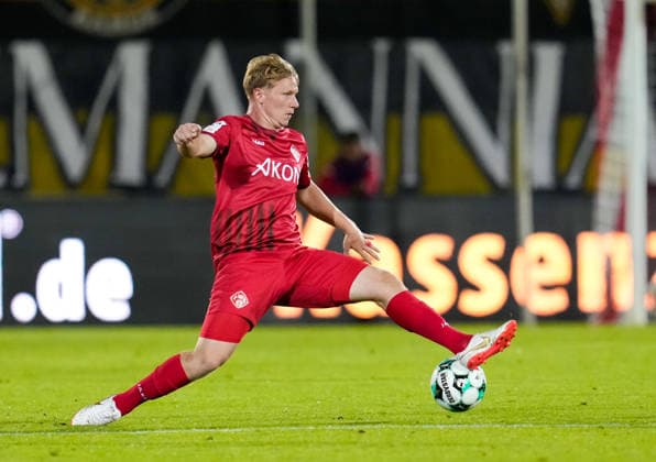 Philipp Ochs, FC Würzburger Kickers, No. 13, GER, FC Würzburger Kickers vs. TSV Alemannia Aachen, 3. Liga, Matchday 6, 2026–27 season, AKON Arena, Würzburg, September 15, 2026, Wuerzburger Kickers vs. Alemannia Aachen, 3. Liga, Matchday 6, 2026–27 Season, September 15, 2026, Würzburg Copyright: xEibner-Pressefoto ScottxColemanx EP_SCN