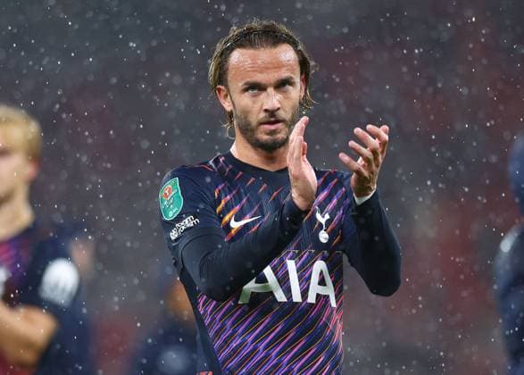 James Maddison of Tottenham Hotspur thanks the fans at the end of the match Liverpool v Tottenham Hotspur, EFL Carabao Cup, Football, Anfield, UK - 15 Sep 2026Liverpool Anfield United Kingdom EDITORIAL USE ONLY No use with unauthorised audio, video, data, fixture lists, club league logos or live services. Online in-match use limited to 120 images, no video emulation. No use in betting, games or single club league player publications. Copyright: xMattxWest Shutterstockx 17152603bc
