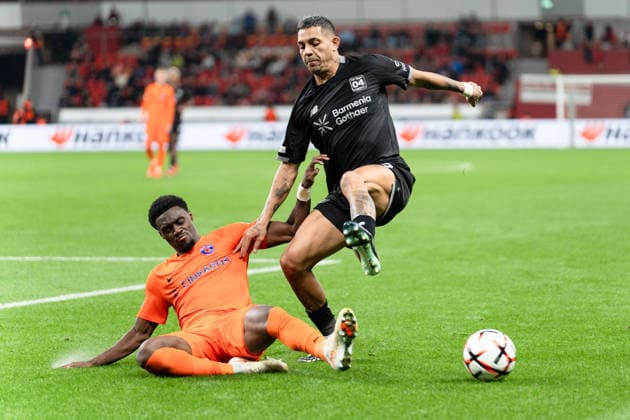 2026–2027 UEFA Europa League, Bayer 04 Leverkusen vs. NK Celje, Matchday 1, Wednesday, September 16, 2026, BayArena, North Rhine-Westphalia, Germany; Facundo Medina vs. Yaya Dukuly, Tackle, Duel Copyright: xCelinaxLeiersx