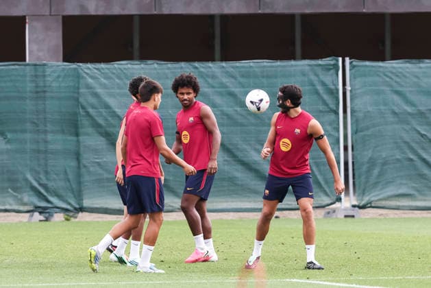 September 18, 2026, Sant Joan Despi, Barcelona, Spain: Karim Adeyemi and Eric Garcia during the training day of FC Barcelona, Barca ahead the Spanish League, Laliga EA Sports, football match against Sevilla FC at Ciudad Esportiva Joan Gamper on September 18, 2026 in Sant Joan Despi, Barcelona, Spain. Sant Joan Despi Spain - ZUMAa181 20260918_zaa_a181_002 Copyright: xJavierxBorregox