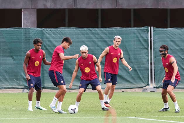 September 18, 2026, Sant Joan Despi, Barcelona, Spain: Lamine Yamal, Pedri, Brian Farinas, Gavi and Eric Garcia during the training day of FC Barcelona, Barca ahead the Spanish League, Laliga EA Sports, football match against Sevilla FC at Ciudad Esportiva Joan Gamper on September 18, 2026 in Sant Joan Despi, Barcelona, Spain. Sant Joan Despi Spain - ZUMAa181 20260918_zaa_a181_008 Copyright: xJavierxBorregox