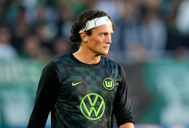 Fabian Reese, VfL Wolfsburg, 11 minutes before the game (GER), VfL Wolfsburg vs. SV Darmstadt 98, 2. Bundesliga, Matchday 6, 2026–27 season, Volkswagen Arena, Wolfsburg, September 18, 2026 DFL regulations prohibit any use of photographs as image sequences and or quasi-video VfL Wolfsburg vs. SV Darmstadt 98, 2. Bundesliga, Matchday 6, 2026–27 season, September 18, 2026, Wolfsburg Copyright: xEibner-Pressefoto ScottxColemanx EP_SCN