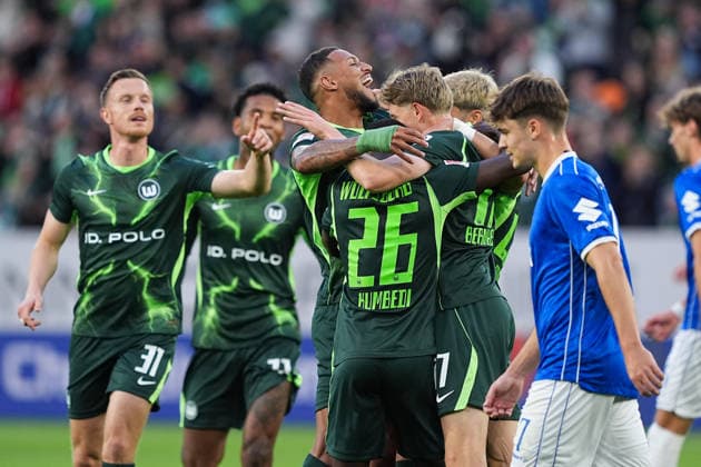 September 18, 2026, xydrx, Men s, Soccer, 2. Bundesliga, VfL Wolfsburg vs. SV Darmstadt 98, 2026–2027 season, Volkswagen Arena: Goal celebration after VfL Wolfsburg’s 1–0 goal scored by Alexander Bernhardsson (VfL Wolfsburg, 17), alongside Sael Kumbedi (VfL Wolfsburg, 26) and Yannick Gerhardt (VfL Wolfsburg), 31 DFB regulations prohibit any use of photographs as image sequences and or quasi-video Copyright: HMBxMedia YannisxDreimann