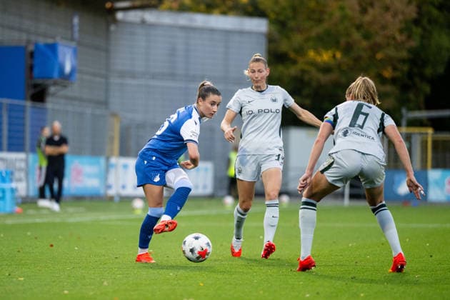 September 18, 2026, GER, Soccer, Women s, Google Pixel 1 Bundesliga, 2026–2027 Season, Matchday 4, TSG 1899 Hoffenheim vs. VfL Wolfsburg, Janna Grimm (Hoffenheim), No. 26 on the ball, with Janina Minge (VfL Wolfsburg) in front of her, 06, DFB and DFL regulations prohibit any use of photographs as image sequences and or quasi-video. Hoffenheim, Dietmar Hopp Stadium, Baden-Württemberg, Germany Copyright: xNordphoto Memmlerx