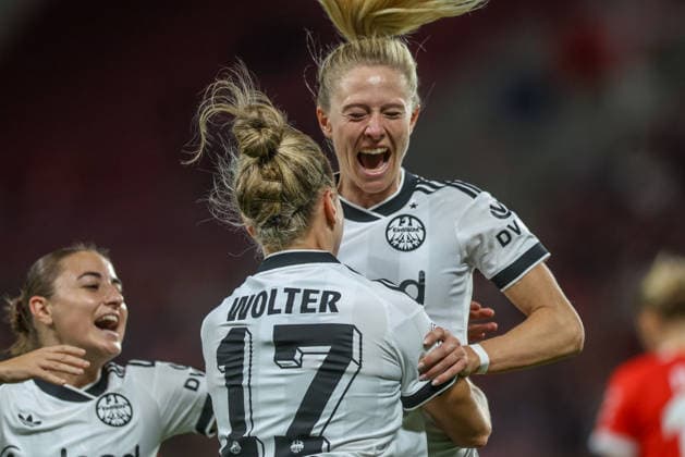 GER, Mainz, FSV Mainz 05 vs. Eintracht Frankfurt, Google Pixel Women s Bundesliga, Soccer, DFB, 2026–2027 Season, MEWA Arena, Matchday 5 in Pictures: Rebecka Blomqvist, Eintracht Frankfurt Women, 28, Goal, Celebration and Joy, Emotions, 3–2. DFB and DFL regulations prohibit any use of photographs as image sequences and or quasi-video, September 18, 2026 Copyright: HMBxMedia HendrikxHamelau