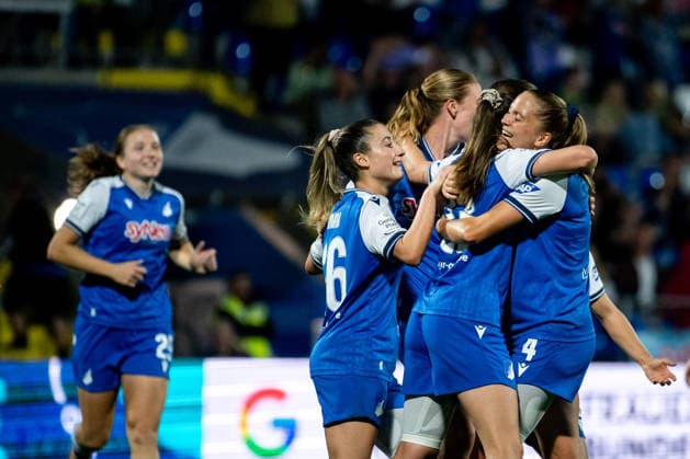 September 18, 2026, GER, Soccer, Women s, Google Pixel 1 Bundesliga, 2026–2027 Season, Matchday 4, TSG 1899 Hoffenheim vs. VfL Wolfsburg: Janna Grimm (Hoffenheim, 26), Chiara Hahn (Hoffenheim, 23), Lisann Kaut (TSG Hoffenheim, 04 and the team celebrate the goal that made it 2–1. DFB and DFL regulations prohibit any use of photographs as image sequences and or quasi-video. Hoffenheim, Dietmar Hopp Stadium, Baden-Württemberg, Germany Copyright: xNordphoto Memmlerx