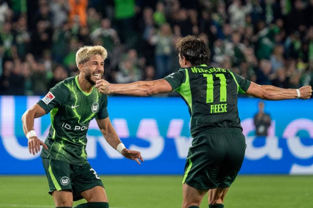 German Soccer 2. Bundesliga, Matchday 6, 2026–2027, VfL Wolfsburg vs. SV Darmstadt 98 on September 18, 2026, at the Volkswagen Arena in Wolfsburg; goal to make it 4–1 by Muhammed Damar (VfL Wolfsburg), 20; celebration, joy, goal celebration, emotions; Fabian Reese (VfL Wolfsburg), 11 Copyright: xSvenxHeidmannx