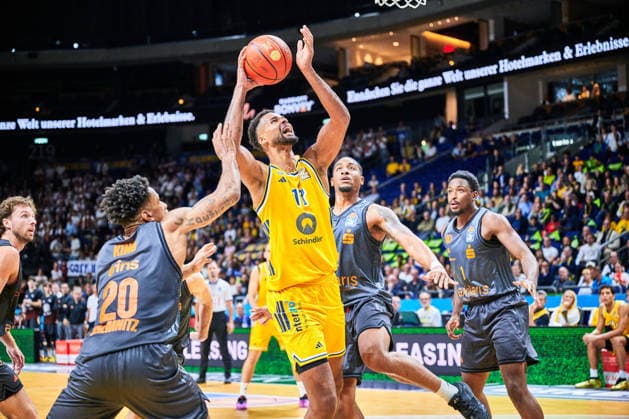 Norris Agbakoko, ALBA BERLIN, 17, URALD KING, Chemnitz 99, 20, PHLANDROUS FLEMING JR, Chemnitz 99, 01, NIGHAEL CEASER Chemnitz 99, 22, GER, ALBA Berlin vs. Chemnitz 99, Men’s Basketball, easy Credit BBL, 2026–27 Season, Matchday 1, September 18, 2026 GER, ALBA Berlin vs. Chemnitz 99, Men s Basketball, easyCredit BBL, 2026–27 Season, Matchday 1, September 18, 2026 Berlin Copyright: xClaudiusxRauch,xEibner-Pressefotox xClaudiusxRauchx EP_CRH