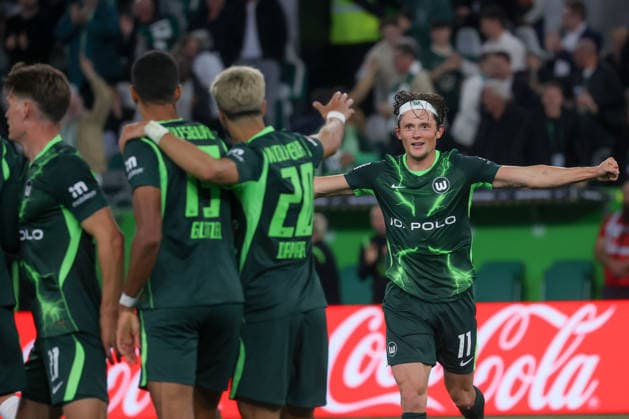 September 18, 2026, xgox, Soccer, 2. Bundesliga, VfL Wolfsburg vs. SV Darmstadt 98, Robert Glatzel (Wolfsburg), 19 with Fabian Reese (Wolfsburg), 11 celebrating, Goal celebration, celebrating the goal, DFL and DFB regulations prohibit any use of photographs as image sequences and or quasi-video, Wolfsburg