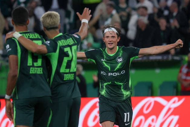 September 18, 2026, xgox, Soccer, 2. Bundesliga, VfL Wolfsburg vs. SV Darmstadt 98, Robert Glatzel (Wolfsburg), 19 with Fabian Reese (Wolfsburg), 11 celebrating, Goal celebration, celebrating the goal, DFL and DFB regulations prohibit any use of photographs as image sequences and or quasi-video, Wolfsburg