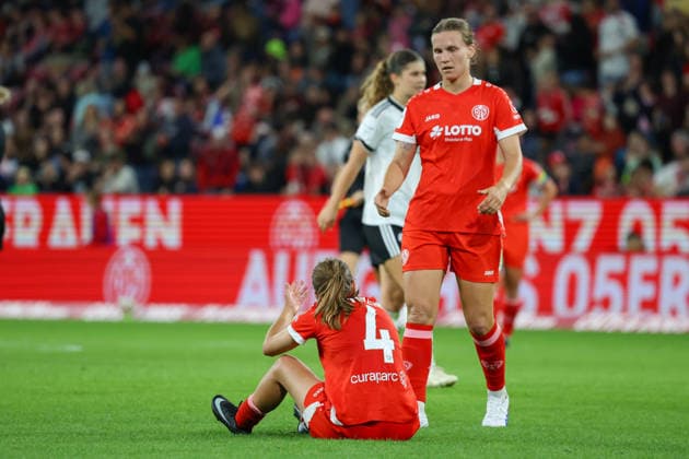 September 18, 2026, xusrbx, Soccer Google Pixel Women s Bundesliga, FSV Mainz 05 vs. Eintracht Frankfurt, Kara Bathmann (FSV Mainz 05), 4, Nadine Anstatt, FSV Mainz 05, 27, after the game, unhappy, disappointed, dejected, frustrated, Mainz