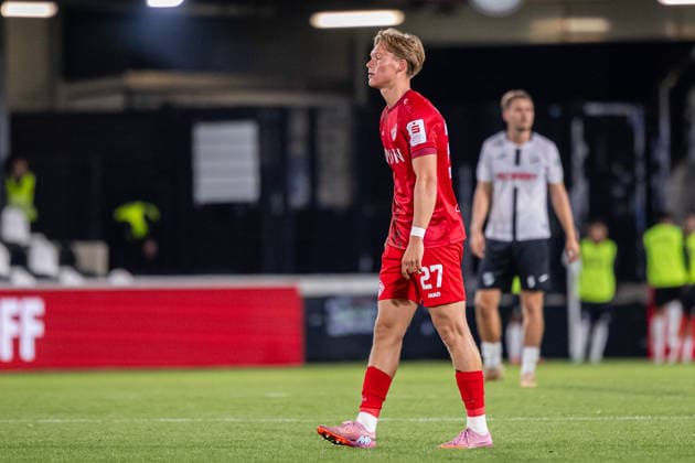 Xaver Kiefersauer of FC Würzburger Kickers, 27, reacts with disappointment GER, SC Verl vs. FC Würzburger Kickers, Soccer, 3rd League, Matchday 7, 2026–2027 season, September 18, 2026 DFL regulations prohibit the use of photographs as image sequences and or quasi-video GER, SC Verl vs. FC Würzburg Kickers, Soccer, 3rd Division, Matchday 7, 2026–2027 season, September 18, 2026, Verl Copyright: xEibner-Pressefoto JanxRollingerx EP_JSK