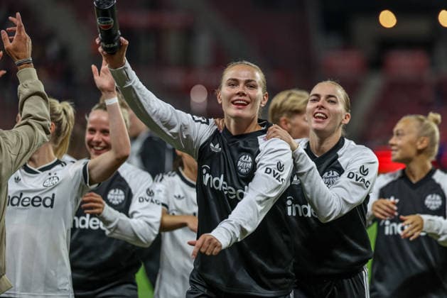 GER, Mainz, FSV Mainz 05 vs. Eintracht Frankfurt, Google Pixel Women s Bundesliga, Soccer, DFB, 2026–2027 Season, MEWA Arena, Matchday 5 in Pictures: Eintracht Frankfurt wins 3–2 on goals and celebrates the victory in front of the fans, Marthine Östenstad, Eintracht Frankfurt Women’s Team, 16. DFB DFL regulations prohibit any use of photographs as image sequences and or quasi-video, September 18, 2026 Copyright: HMBxMedia HendrikxHamelau