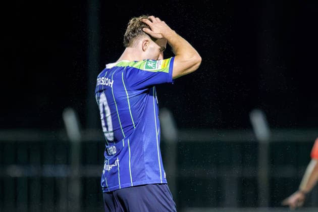 September 18, 2026, xkwix, Soccer, Regionalliga West, SV Rödinghausen vs. FC Gütersloh, Häcker Wiehenstadion, Matchday 9, 2026–2027 Season: Julius Langfeld of FC Gütersloh, looking frustrated and disappointed, throws his hands above his head. DFB regulations prohibit any use of photographs as image sequences and or quasi-video. Photo: xKamilxWilkowskixPressefotoKochx, North Rhine-Westphalia Germany