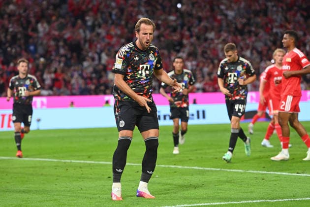 Harry KANE celebrates after scoring Bayern Munich s second goal, celebration, joy, excitement, action, soccer, Bundesliga Season 2026–2027, Matchday 4, Matchday 04, FC Bayern Munich vs. FC Union Berlin on September 18, 2026, Allianz Arena
