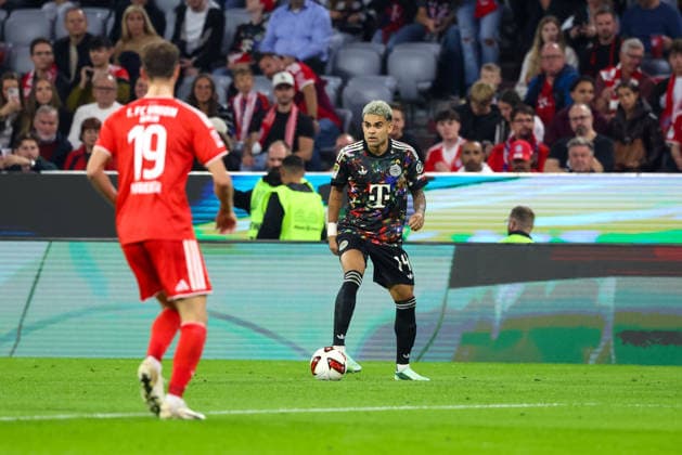 Luis Diaz, FC Bayern Munich, No. 14 with the ball (GER), FC Bayern Munich vs. 1. FC Union Berlin, Soccer, Bundesliga, Matchday 4, 2026–2027 Season, September 18, 2026, DFL and DFB regulations prohibit any use of photographs as image sequences and or quasi-video, GER, FC Bayern Munich vs. 1. FC Union Berlin, soccer, Bundesliga, Matchday 4, 2026–2027 season, September 18, 2026, Munich Copyright: xEibner-Pressefoto JennixMaulx EP_JML