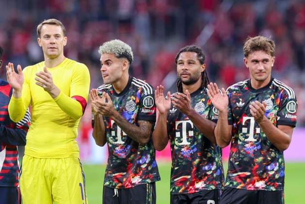 Goalkeeper Manuel Neuer of FC Bayern Munich, Luis Diaz of FC Bayern Munich, Serge Gnabry of FC Bayern Munich, and Tom Bischof of FC Bayern Munich celebrate during the Bundesliga match between FC Bayern Munich and 1. FC Union Berlin, at the Allianz Arena on September 18, 2026, in Munich, Germany. Photo by Marco Steinbrenner, DeFodi Images. Goalkeeper Manuel Neuer of FC Bayern Munich, Luis Díaz of FC Bayern Munich, Serge Gnabry of FC Bayern Munich, and Tom Bischof of FC Bayern Munich cheer during the Bundesliga match between FC Bayern Munich and 1. FC Union Berlin at Allianz Arena on September 18, 2026 in Munich, Germany. Photo by Marco Steinbrenner, DeFodi Images. DFB and DFL regulations prohibit any use of photographs as image sequences and or quasi-video. Photo by Marco Steinbrenner, DeFodi Images.