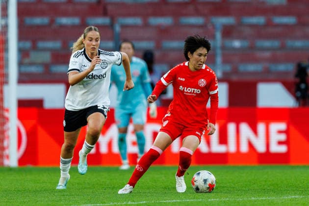 GPFBL, 1 FSV Mainz 05 vs. Eintracht Frankfurt, September 18, 2026, Mainz. Yurina Imai (1 FSV Mainz 05), 14, marked by Danique Tolhoek of Eintracht Frankfurt, 22, in the Google Pixel Women’s Bundesliga match on Matchday 5 of the 2026–27 season between 1 FSV Mainz 05 and Eintracht Frankfurt at the MEWA Arena in Mainz, September 18, 2026 Copyright: xBEAUTIFULxSPORTS Hahnex