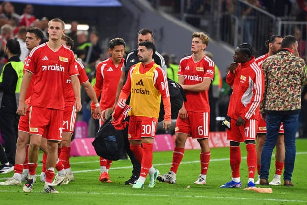Players leaving Union, from left: Tom ROTHE (Union Berlin), , Wooyeong JEONG (Union Berlin), Dmytro BOGDANOV (Union Berlin), Aljoscha KEMLEIN (Union Berlin), Derrick KOEHN (Union Berlin) Disappointment, frustration, disappointed, frustrated, dejected, Soccer, Bundesliga Season 2026–2027, Matchday 4, Matchday 04, FC Bayern Munich 1–7 FC Union Berlin on September 18, 2026, Allianz Arena
