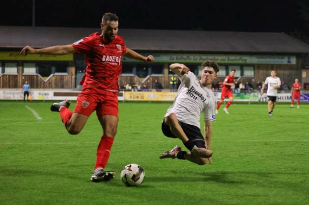 September 18, 2026, Soccer, Men s, 2026–2027 Season, Bavarian Regional League, Matchday 10: TSV Buchbach vs. FC Schweinfurt 05. From left: Philipp Walter (TSV Buchbach), 06 against Lauris Bausenwein (FC Schweinfurt 05), 21 Buchbach SMR Arena, Bavaria, Germany