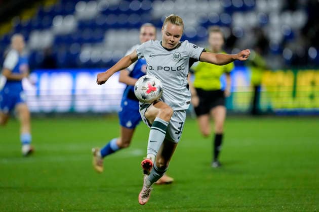 Anny Kerim Lindland Wolfsburg, 35, with the ball, cutout, full-body, single image, single photo, action, September 18, 2026, Sinsheim, Hoffenheim, Germany, soccer, Google Pixel Women’s Bundesliga, TSG 1899 Hoffenheim vs. VfL Wolfsburg, DFB and DFL regulations prohibit any use of photographs as image sequences and or quasi-video xozx