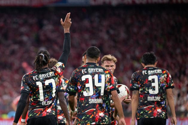 GER, Bavaria, Munich, Soccer, FC Bayern Munich vs. 1. FC Union Berlin, at the Allianz Arena, Munich, Bundesliga, Matchday 4, September 18, 2026, from left: Michael Akpovie Olise, FC Bayern Munich, 17; Ismael Saibari, FC Bayern Munich, 34; Jamal Musiala, FC Bayern Munich, 10; goal celebration, joy, emotions, cheering, celebrating, goal scored, Celebrate, goal celebration, joy, emotions, celebration, cheering, goal scored, celebrate. DFL and DFB regulations prohibit any use of photographs as image sequences and or quasi-video, Copyright: HMB-Media MichaelxNibel