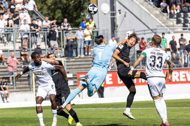 SV Sandhausen vs. SSV Ulm 1846 Soccer, Regionalliga Southwest, Matchday 8, Stadion am Hardtwald, Sandhausen, September 19, 2026—Header, shot on goal, goal celebration, jubilation, joy after a goal—Masaaki Takahara scores the equalizer (1–1) for SSV Ulm 1846. Soccer, 23. SV Sandhausen vs. SSV Ulm 1846. Soccer, Soccer, Regionalliga Southwest, Matchday 8, Stadion am Hardtwald, Sandhausen, September 26, 2019. Photo by Lucca Fundel. Sandhausen, Stadion am Hardtwald, Baden-Württemberg, Germany