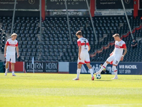 Disappointment and frustration for Tim van der Leij of VfB Stuttgart II, 09 Lauri Lukas Penna of VfB Stuttgart II, 07 Veit Stange of VfB Stuttgart II, 31, after conceding a goal to make it 0–2 by Nassim Boujellab of SSV Jahn Regensburg, 10, disappointed; emotion; gesture; GER; soccer; VfB Stuttgart II vs. SSV Jahn Regensburg, Landesliga 2, Matchday 8, Leinfelden-Echterdingen, 2026–2027 season, September 19, 2026, GER, soccer, VfB Stuttgart II vs. SSV Jahn Regensburg, 3. Liga, Matchday 8, 2026–2027 season, September 19, 2026, Leinfelden-Echterdingen Copyright: xCarstenxSchweringx EP_CSG