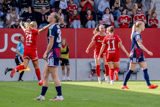 Pernille Harder of FC Bayern Munich Women, 21, and Sarah Mattner Trembleau of FC Bayern Munich Women, 11, celebrate with Sarah Zadrazil of FC Bayern Munich Women, 25, on her first goal since returning from a cruciate ligament tear, making the score 5–2 GER, FC Bayern Munich Women vs. 1. FC Köln, Soccer, Google Pixel Women’s Bundesliga, Matchday 5, 2026–2027 season, September 19, 2026 DFL DFB REGULATIONS PROHIBIT ANY USE OF PHOTOGRAPHS as IMAGE SEQUENCES and or QUASI-VIDEO Photo: HMB Media, Heike Feiner Copyright: HMBxMedia HeikexFeiner