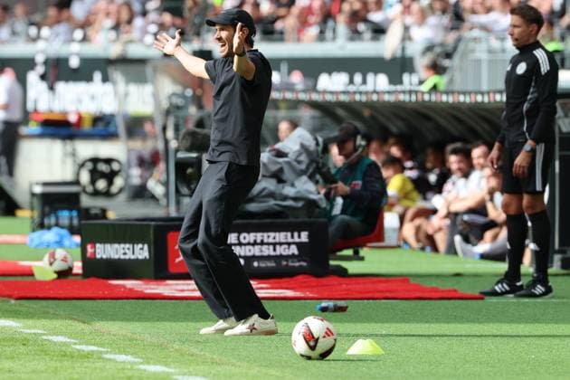 Coach Julian Schuster of SC Freiburg in the coaching zone, emotion, Eintracht Frankfurt vs. SC Freiburg, Bundesliga, BL, 2026–2027 season, Game 4, September 19, 2026, Frankfurt, Deutsche Bank Park, Germany