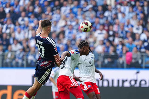 Shot on goal, scoring chance (header) by Thijs Dallinga, 1. FC Köln, 27 GER, Hamburger SV vs. 1. FC Köln, soccer, Bundesliga 1, Matchday 4, 2026–2027 season, September 19, 2026 DFL regulations prohibit any use of photographs as image sequences and or quasi-video GER, Hamburger SV vs. 1. FC Köln, Soccer, 1. Bundesliga, Matchday 04, 2026–2027 Season, September 19, 2026, Hamburg Copyright: xEibner-Pressefoto MarcelxvonxFehrnx EP_MFN