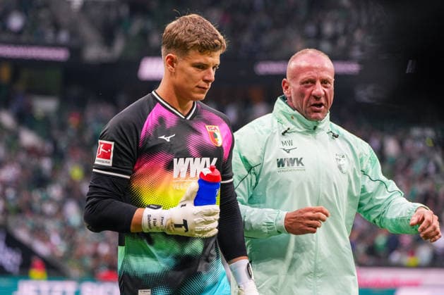 Finn Dahmen, FC Augsburg, 1, German Soccer, Bundesliga, 2026–27 Season, Matchday 4, September 19, 2026, Werder Bremen vs. FC Augsburg, Weserstadion, Bremen Copyright: xLeonxFrickx