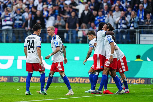Hamburger SV celebrates after Yussuf Poulsen scores the 2-0 goal, Hamburger SV, 1 GER, Hamburger SV vs. 1 FC Köln, Soccer, Bundesliga 1, Matchday 04, 2026–2027 Season, September 19, 2026 DFL regulations prohibit any use of photographs as image sequences and or quasi-video GER, Hamburger SV vs. 1. FC Köln, soccer, Bundesliga 1, Matchday 04, 2026–2027 Season, September 19, 2026, Hamburg Copyright: xEibner-Pressefoto MarcelxvonxFehrnx EP_MFN