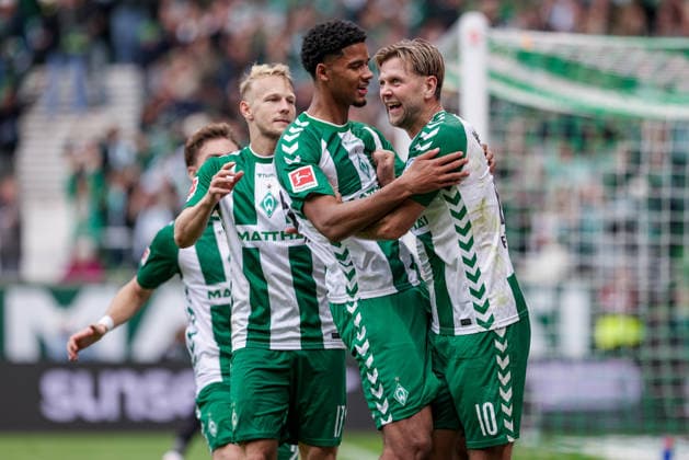 From left: Marco Grüll (SV Werder Bremen, 17), Salim Musah (SV Werder Bremen, 29), and goal scorer Niclas Füllkrug (SV Werder Bremen, 10) celebrating the goal, celebration, celebrating, celebrating, optimistic, game scene, highlight, joy over the goal that tied the score at 2–2, DFL REGULATIONS PROHIBIT ANY USE OF PHOTOGRAPHS AS SEQUENCE IMAGES AND OR VIDEO-LIKE PHOTO SERIES DFL REGULATIONS PROHIBIT ANY USE OF PHOTOGRAPHS AS IMAGE SEQUENCES AND OR QUASI-VIDEO, September 19, 2026, Bremen, Germany, Soccer, Bundesliga, SV Werder Bremen vs. FC Augsburg xobx
