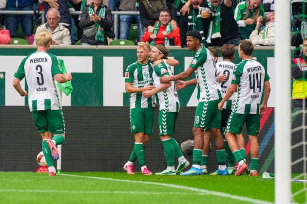 Goal to make it 3–2 for Werder Bremen by Mitchell Weiser, Werder Bremen, 8, goal celebration, joy, emotions, German soccer, Bundesliga, 2026–27 season, Matchday 4, September 19, 2026, Werder Bremen vs. FC Augsburg, Weserstadion, Bremen Copyright: xLeonxFrickx