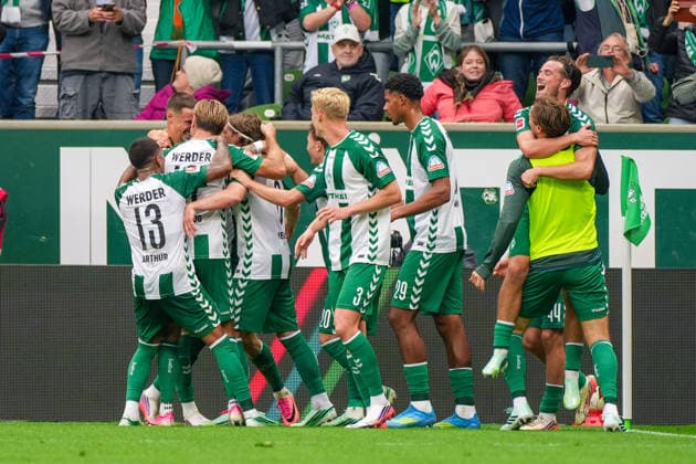 Goal to make it 3–2 for Werder Bremen by Mitchell Weiser, Werder Bremen, 8, goal celebration, joy, emotions, German soccer, Bundesliga, 2026–27 season, Matchday 4, September 19, 2026, Werder Bremen vs. FC Augsburg, Weserstadion, Bremen Copyright: xLeonxFrickx