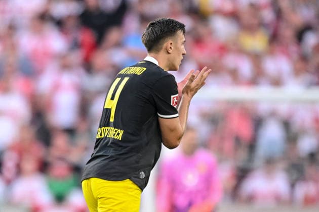 Nico Schlotterbeck of Borussia Dortmund gestures during the Bundesliga match between VfB Stuttgart and Borussia Dortmund, at the MHPArena on September 19, 2026, in Stuttgart, Germany. Photo by Harry Langer, DeFodi Images. Nico Schlotterbeck of Borussia Dortmund gestures during the Bundesliga match between VfB Stuttgart and Borussia Dortmund at the MHPArena on September 19, 2026, in Stuttgart, Germany. Photo by Harry Langer, DeFodi Images. DFB and DFL regulations prohibit any use of photographs as image sequences and or quasi-video. Photo by Harry Langer, DeFodi Images. DFB and DFL regulations prohibit any use of photographs as imSEQUENCES AND OR QUASI-VIDEO