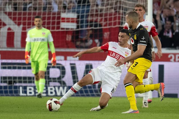 September 19, 2026, GER, Soccer, Men s, Bundesliga 1, 2026–2027 Season, Matchday 4, VfB Stuttgart vs. Borussia Dortmund, from left: Bilal El Khannouss (VfB Stuttgart), 11, Waldemar Anton (Borussia Dortmund), 03. DFB and DFL regulations prohibit any use of photographs as image sequences and or quasi-video. Stuttgart MHP Arena, Baden-Württemberg, Germany Copyright: xNordphoto WolfgangxFrankx