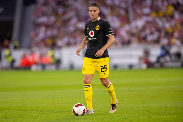 September 19, 2026, Soccer, Matchday 4 of the 1st Bundesliga, VfB Stuttgart vs. Borussia Dortmund, Joey Veerman, Borussia Dortmund, Stuttgart, MHP Arena, Baden-Württemberg, Germany, xRHR PHOTO DEx Copyright: DennisxEwert RHR-FOTOx RHR-FOTO DE