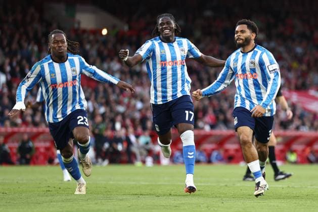 Jay Dasilva of Coventry City celebrates scoring a goal to make the score 1-0. Nottingham Forest v Coventry City, Premier League, Football, The City Ground, Nottingham, UK - 19 Sep 2026Nottingham The City Ground United Kingdom EDITORIAL USE ONLY No use with unauthorised audio, video, data, fixture lists, club league logos or live services. Online in-match use limited to 120 images, no video emulation. No use in betting, games or single club league player publications. Copyright: xRyanxBrowne Shutterstockx 17158587hl